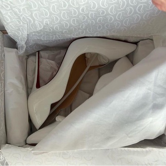 White Louboutin brand new size EU 39 - Picture 4 of 8
